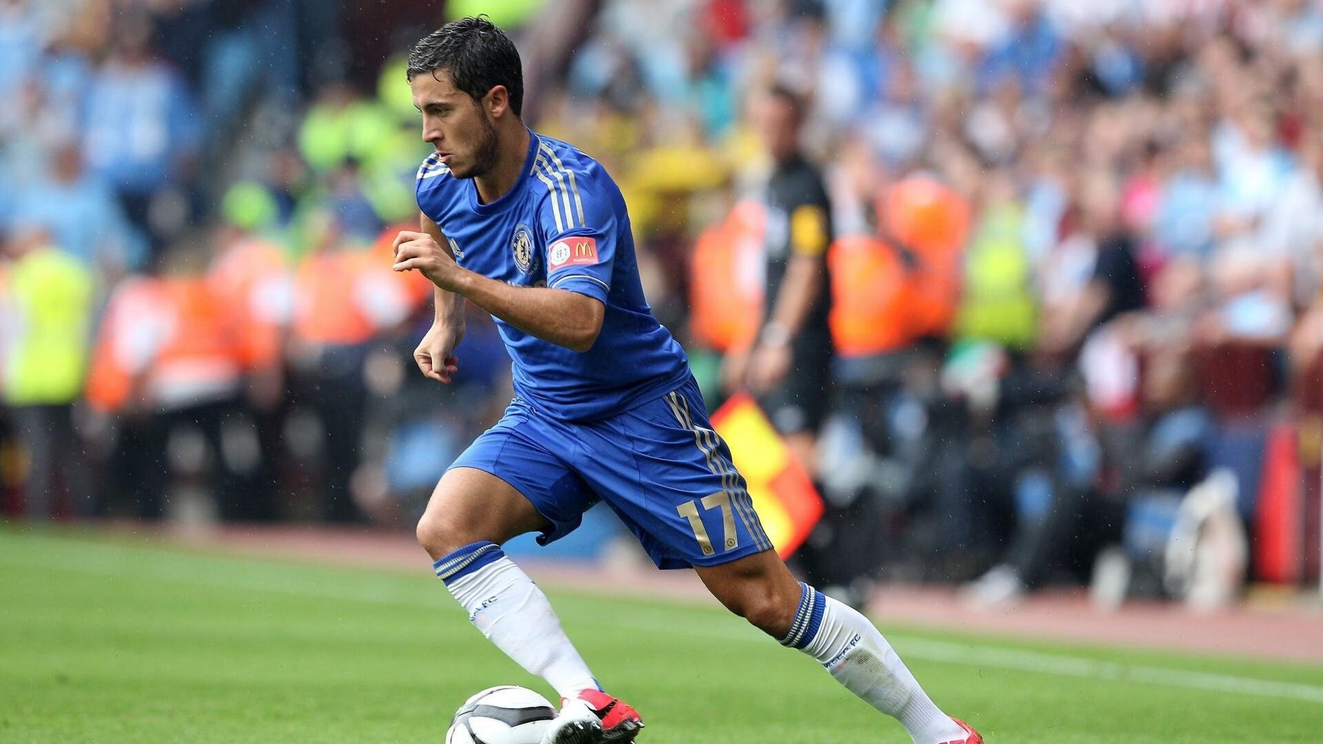 爱游戏体育官方网站-莱德基耐力与速度兼备称霸赛场，莱德基有多强